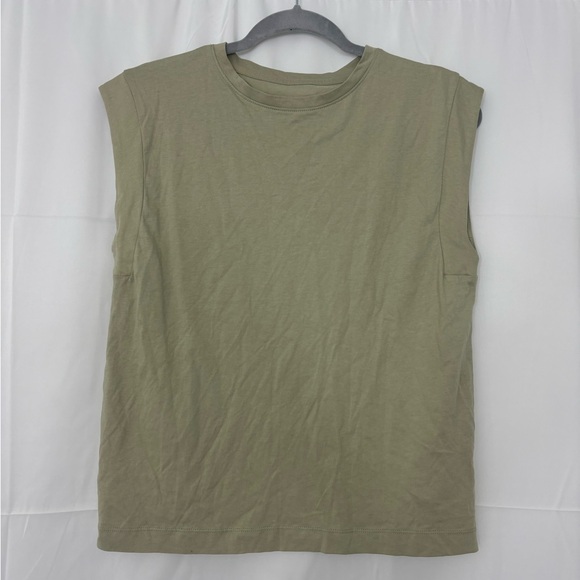 NWOT a new day small top - Picture 1 of 2